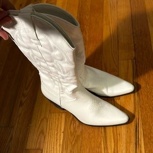 Therapy White Cowboy Boots